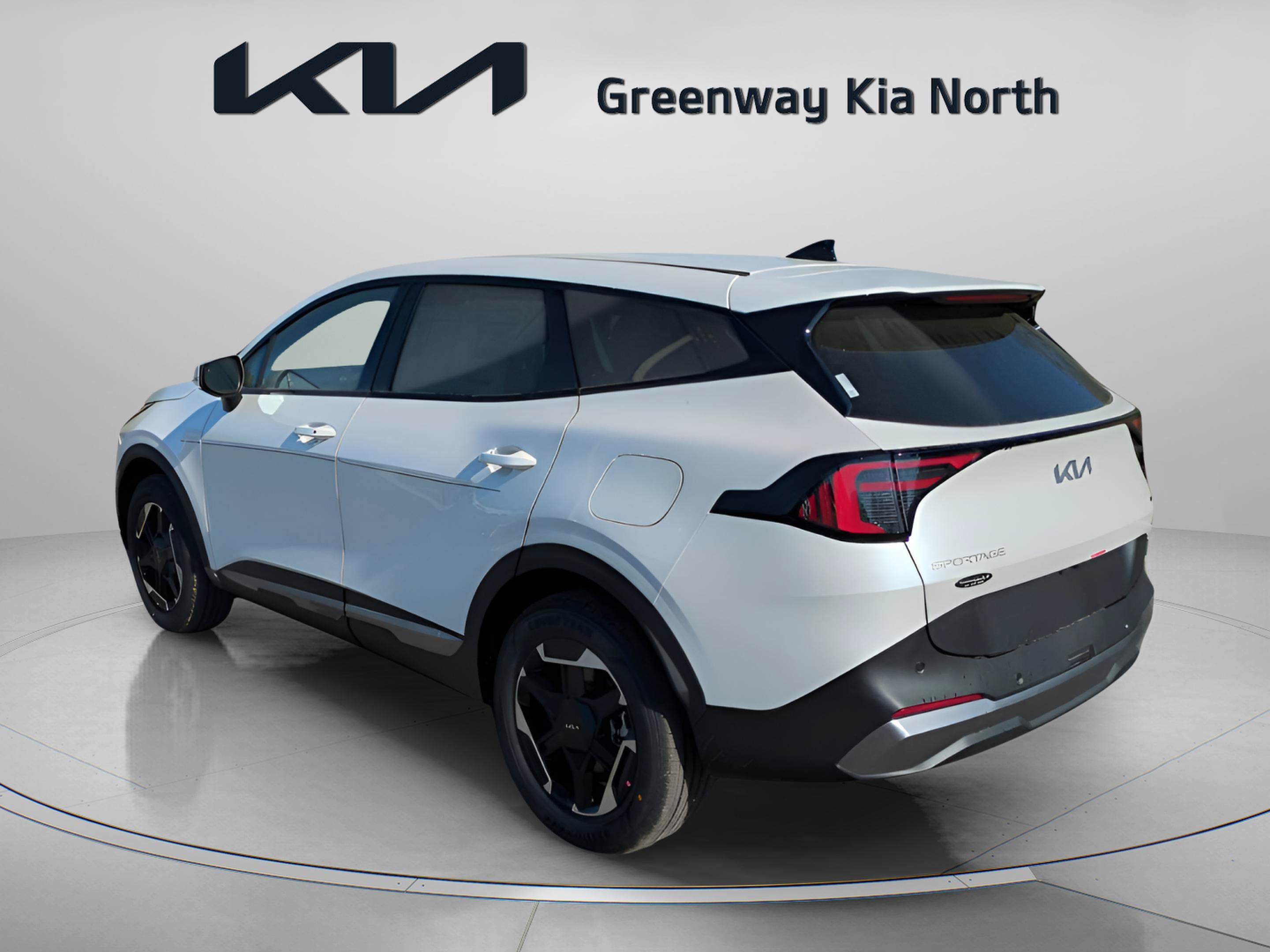 New 2026 Snow White Pearl Kia S image 5