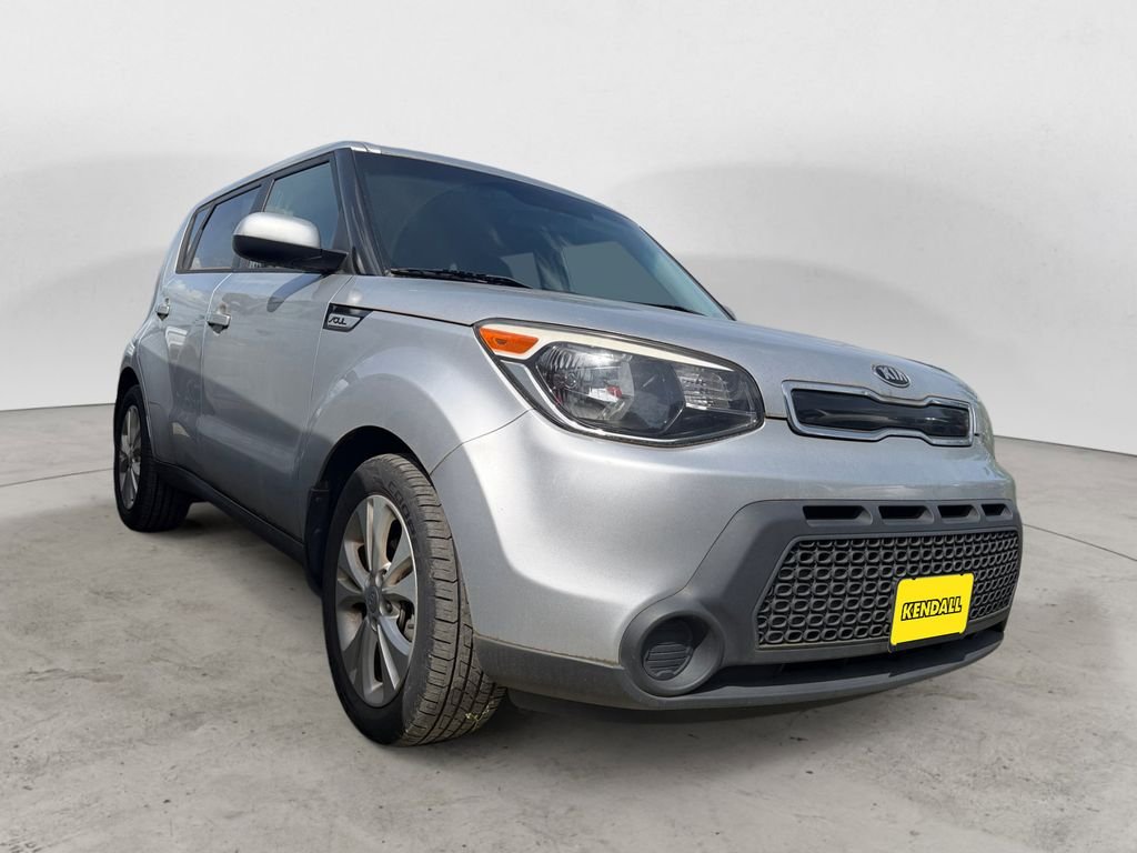 Used 2015 Silver Kia Plus image 6
