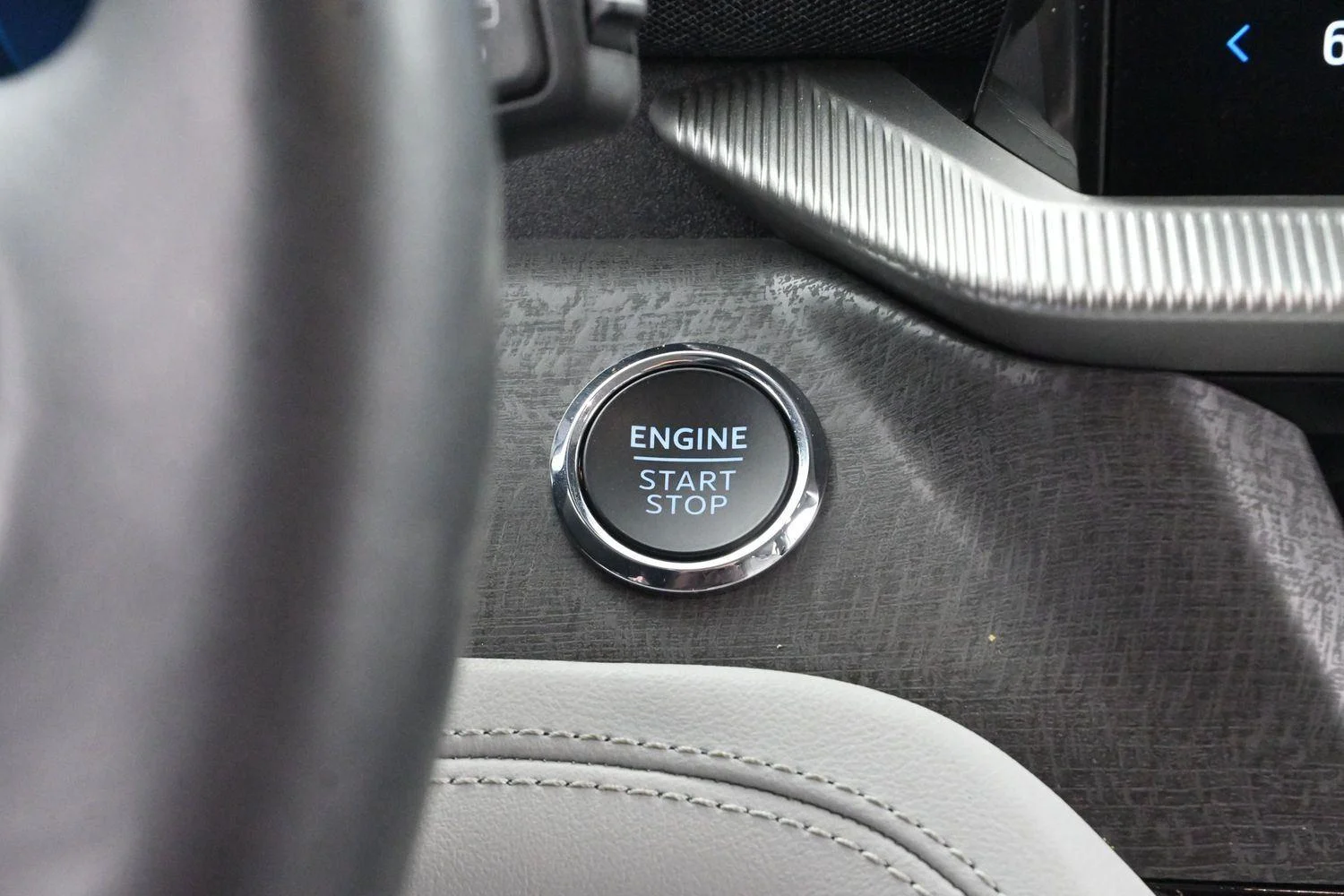 Used 2025 Carbonized Gray Ford Platinum image 27