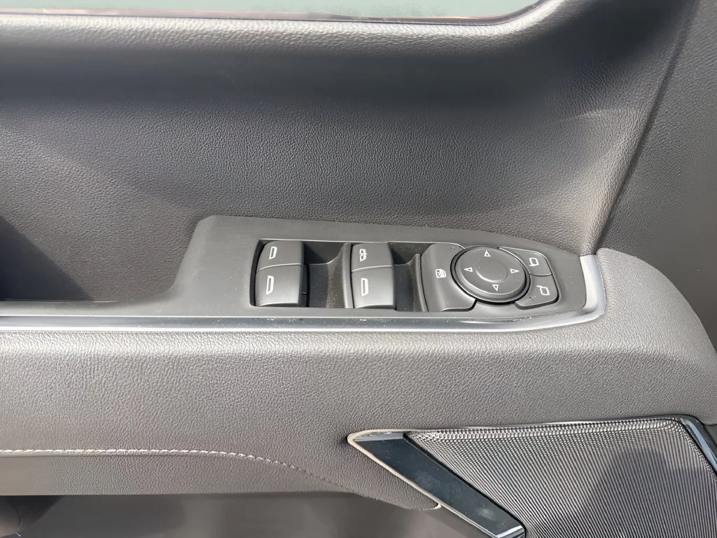 Used 2026 Black Chevrolet LT (2FL) image 27