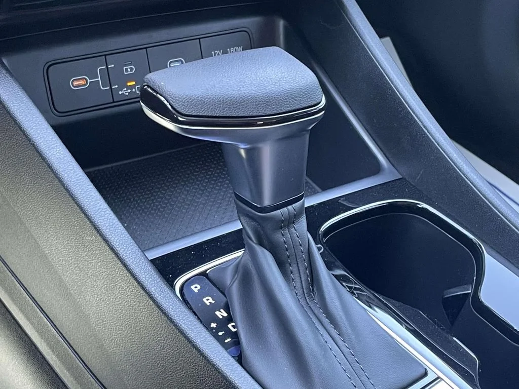 New 2026 White Hyundai SEL image 29
