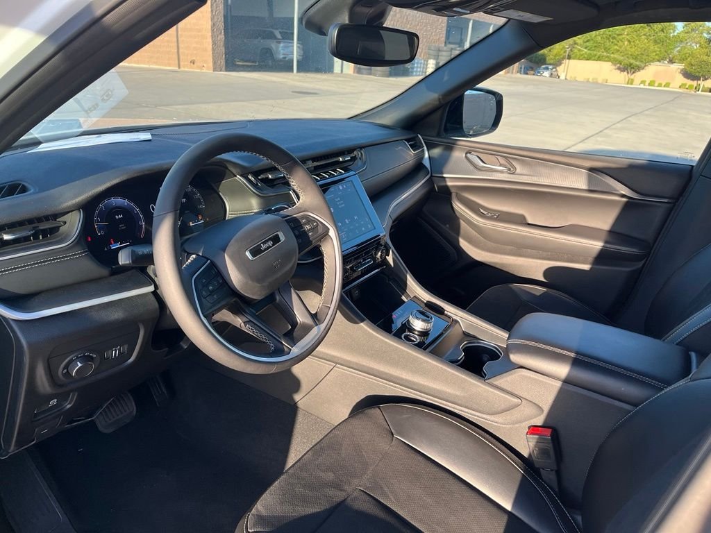Used 2024 Bright White Clearcoat Jeep Altitude X image 12