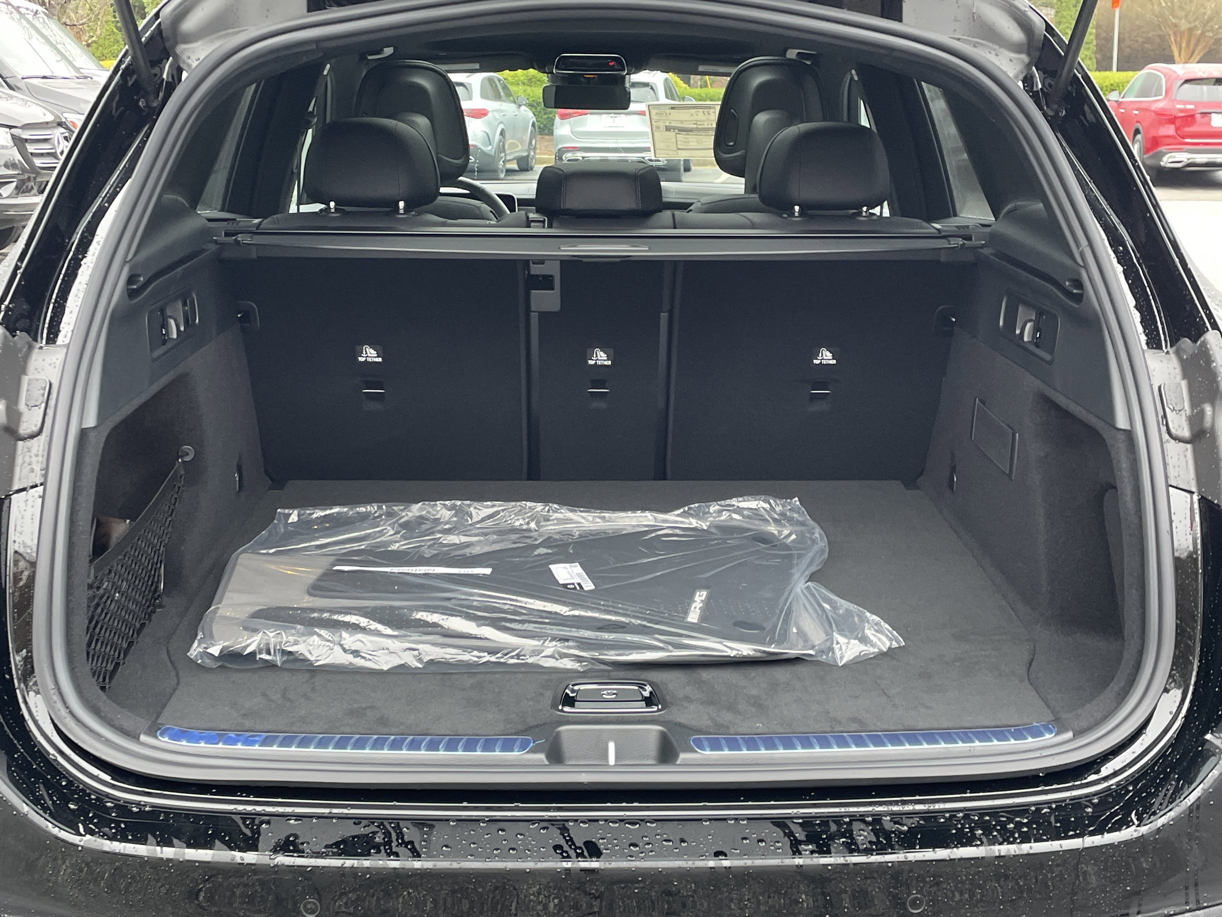 New 2026 Black Mercedes-Benz GLC 300 SUV image 9
