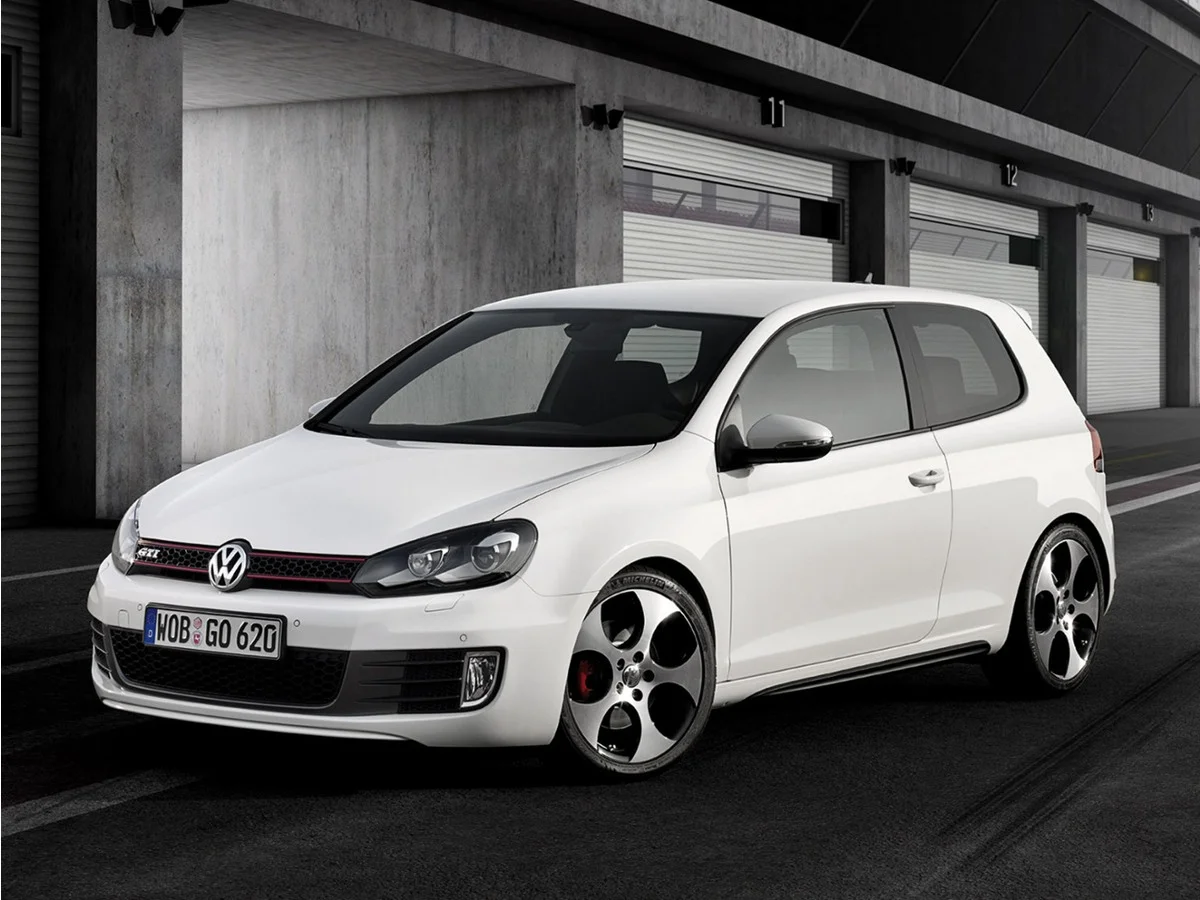 2013 Volkswagen Golf GTI's photo