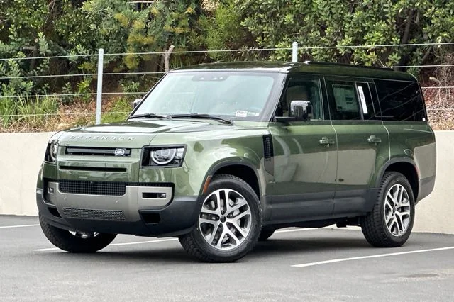 New 2026 Woolstone Green Land Rover S image 1