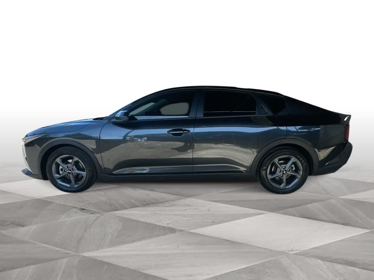 Used 2025 Interstellar Gray Kia LXS image 5