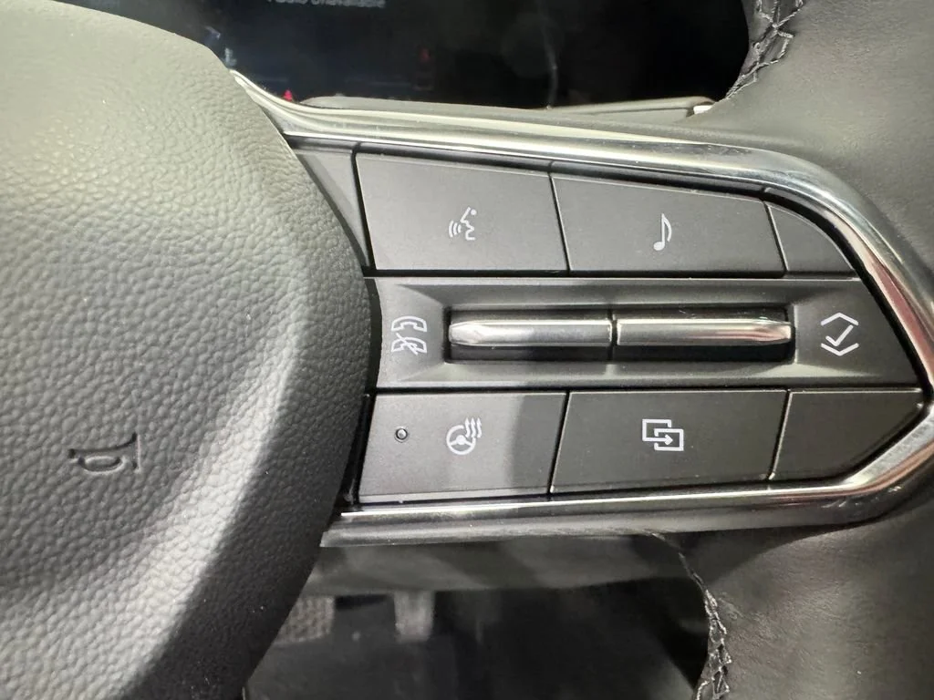 2026 Chevrolet Equinox LT - Photo 18