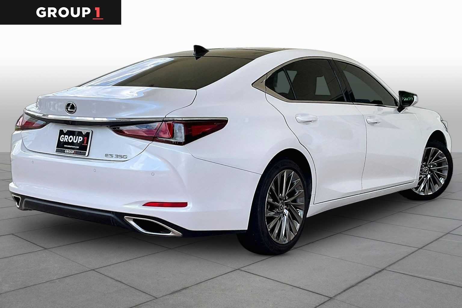 Used 2024 Eminent White Pearl Lexus Luxury image 11