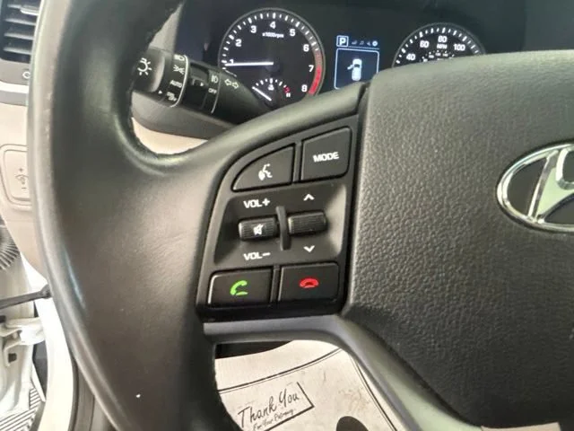 Used 2018 White Hyundai Value image 14