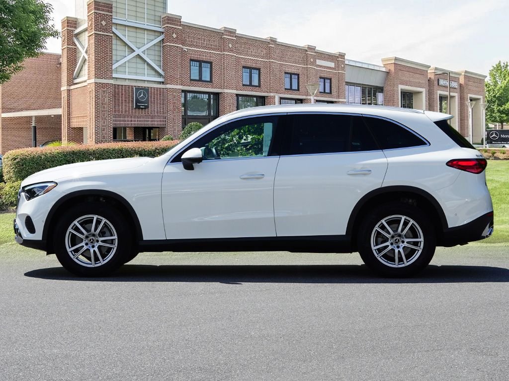 2025 Mercedes-Benz GLC Base - Photo 8