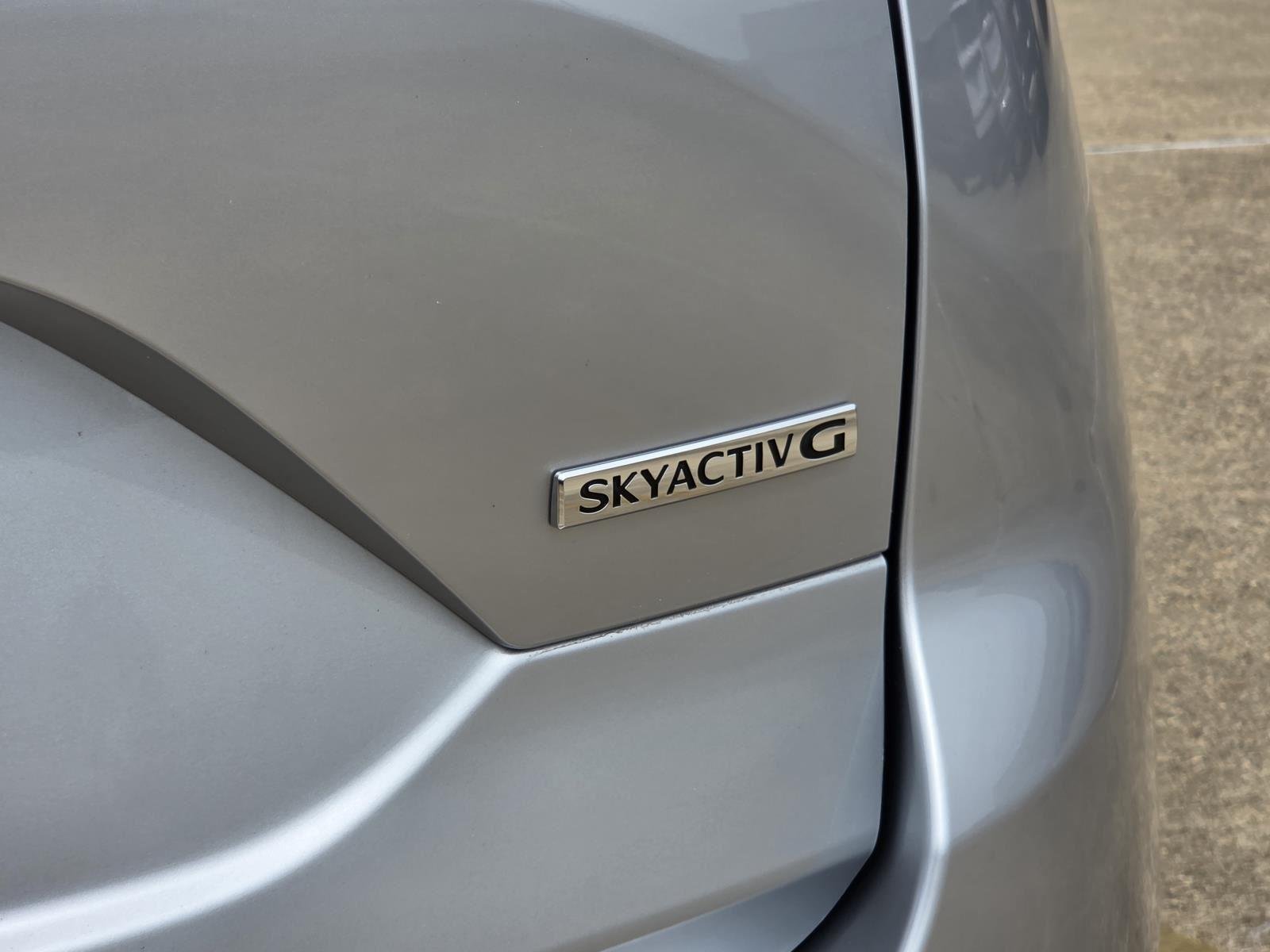 Used 2020 Sonic Silver Metallic Mazda Touring image 10