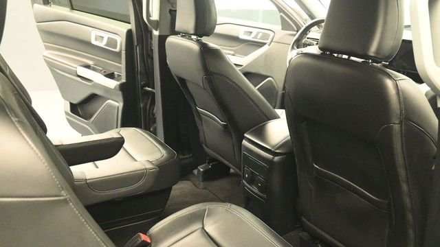 Used 2024 Gray Ford XLT image 17