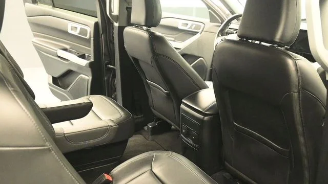 Certified Used 2024 Gray Metallic Ford XLT image 17