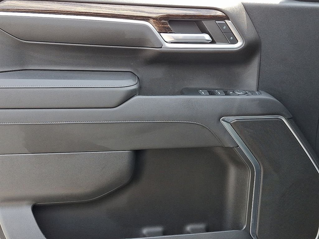 Used 2023 Silver GMC SLE image 13
