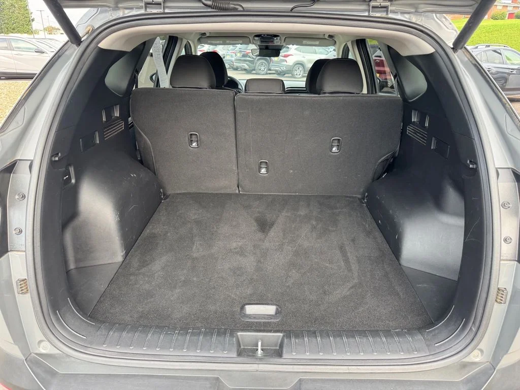 Used 2024 Gray Hyundai SEL image 16