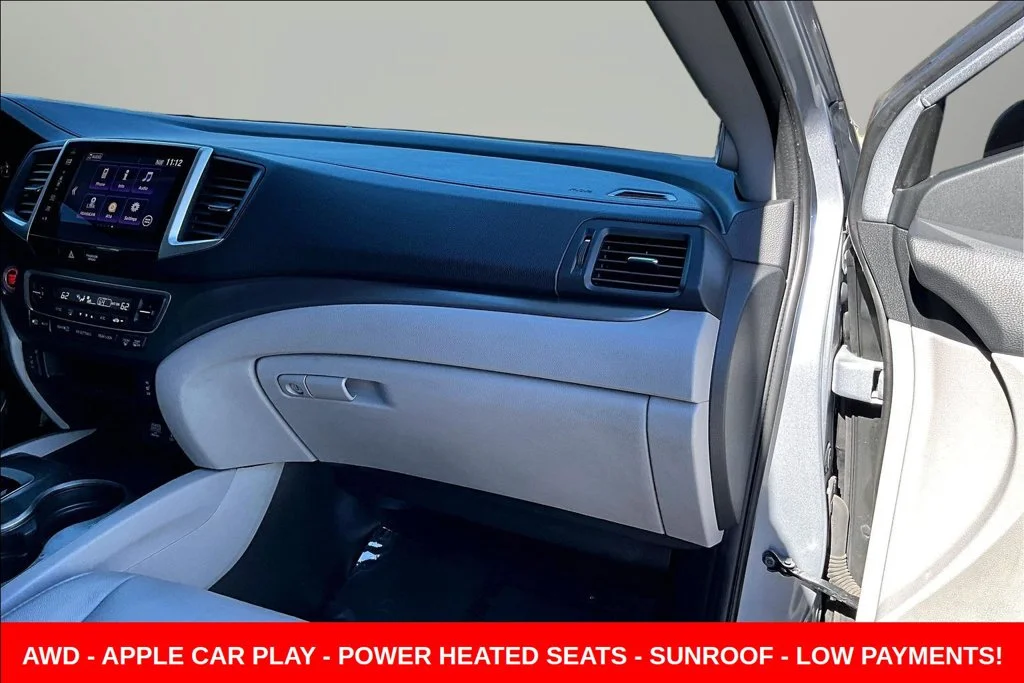 Used 2016  Honda EX-L image 33
