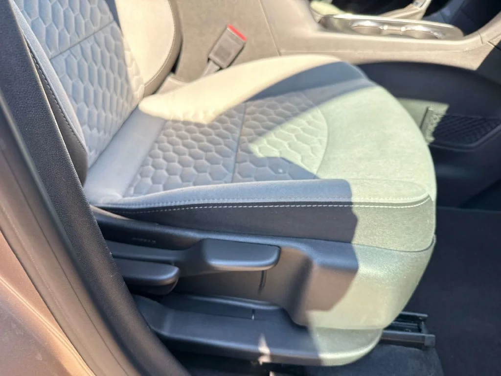 Used 2018 Beige Chevrolet LS image 14