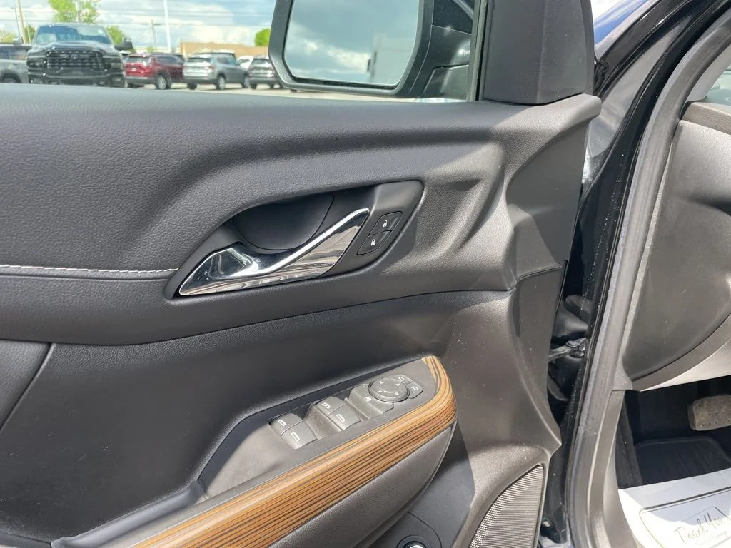Used 2023 Black GMC SLE image 16