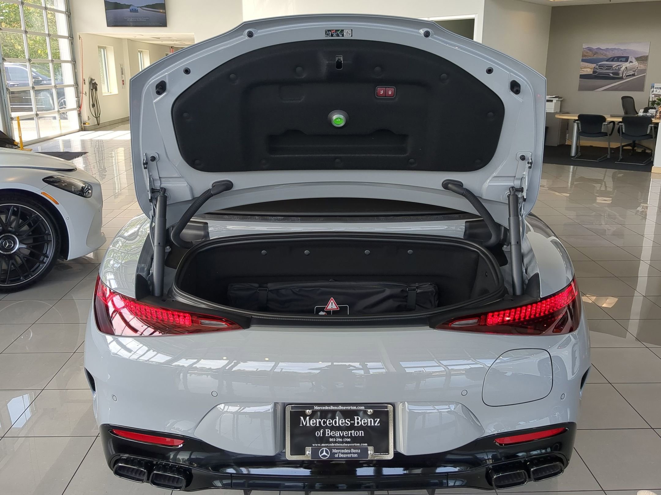 New 2025 MANUFAKTUR Alpine Grey Mercedes-Benz AMG® SL 63 S E Performance Roadster image 52