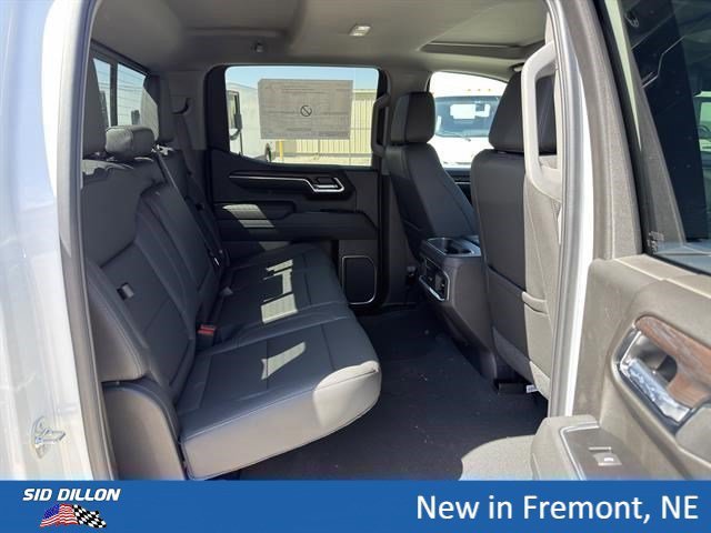 2026 GMC Sierra 1500 SLT - Photo 18