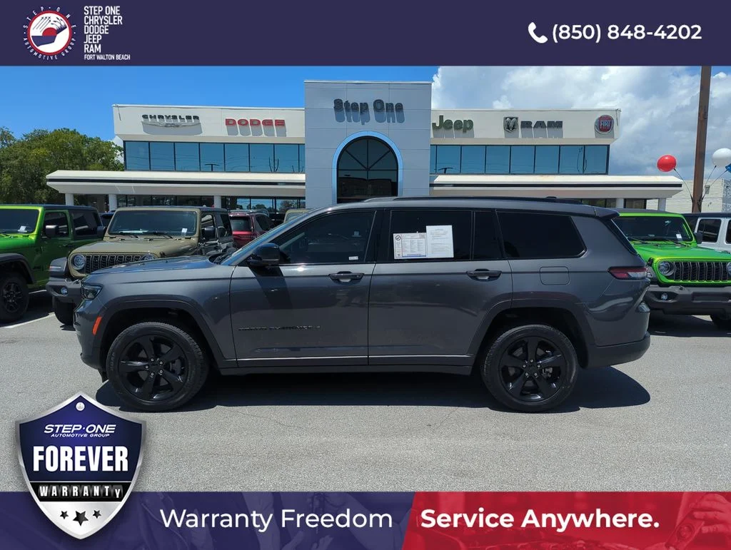 Certified Used 2023 Gray Jeep Limited image 3