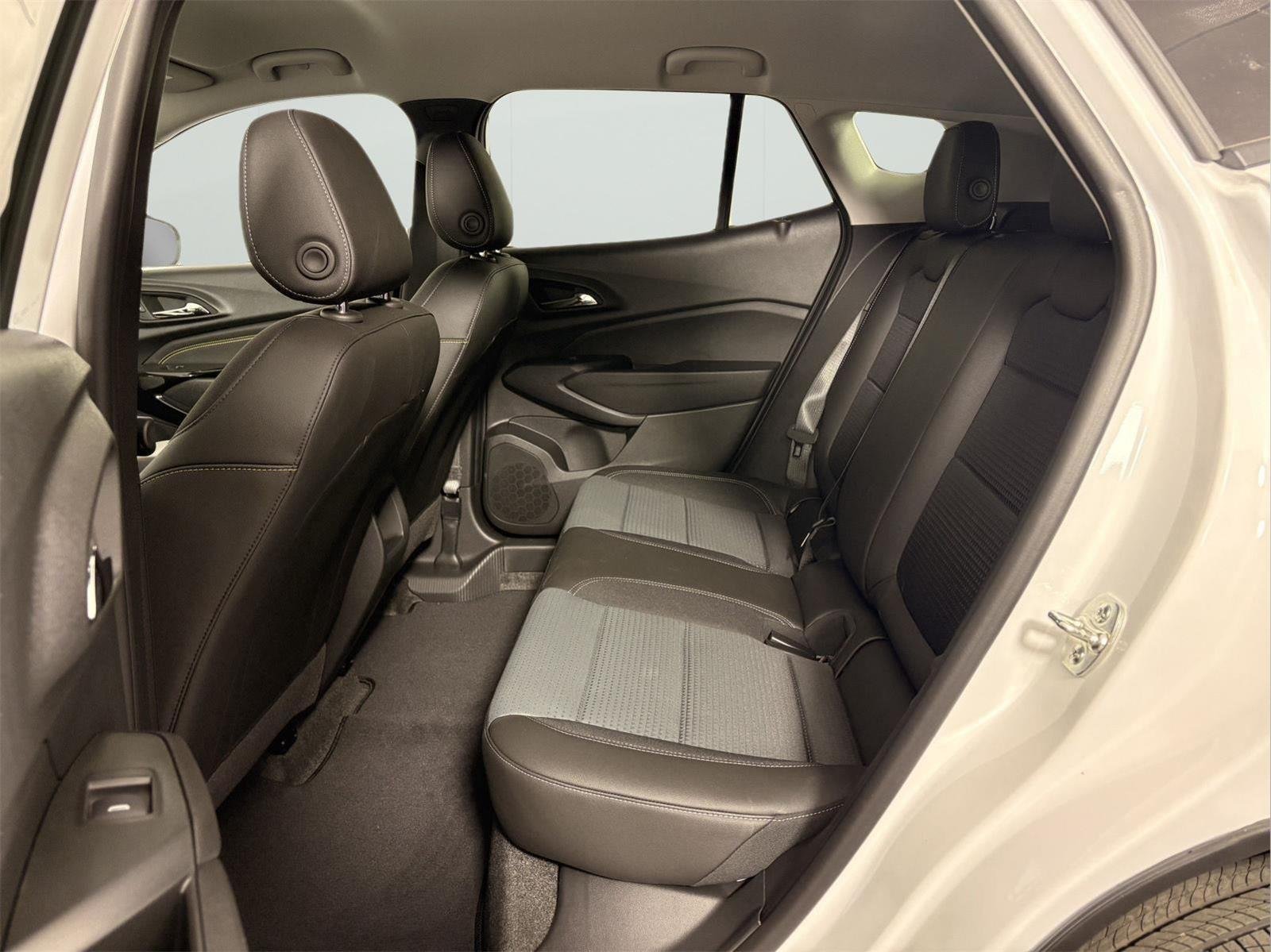 2026 Chevrolet Trax LT - Photo 15