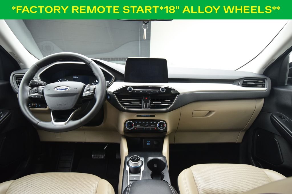 Used 2022 Black Metallic Ford SEL image 4