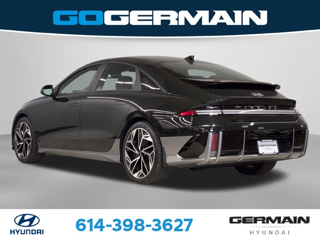 Used 2023 Green Hyundai SEL image 10