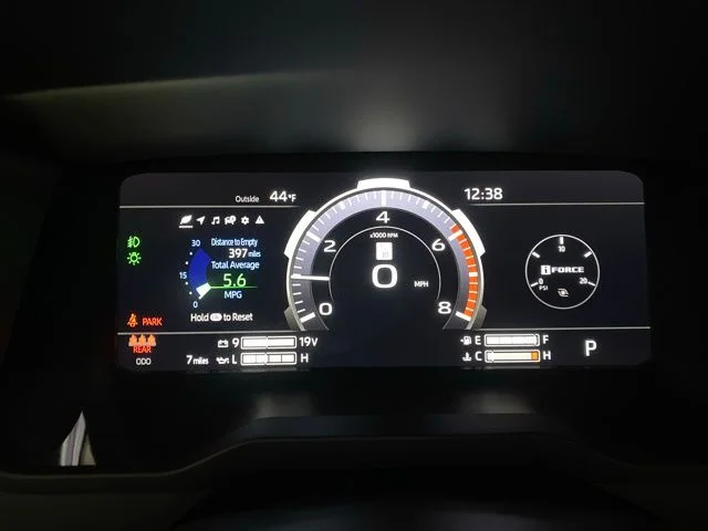 2026 Toyota Tundra Limited - Photo 16