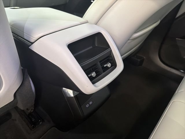 Used 2024 Crystal White Tricoat Cadillac Luxury image 14