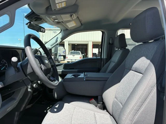 New 2026 Oxford White Ford XL image 7