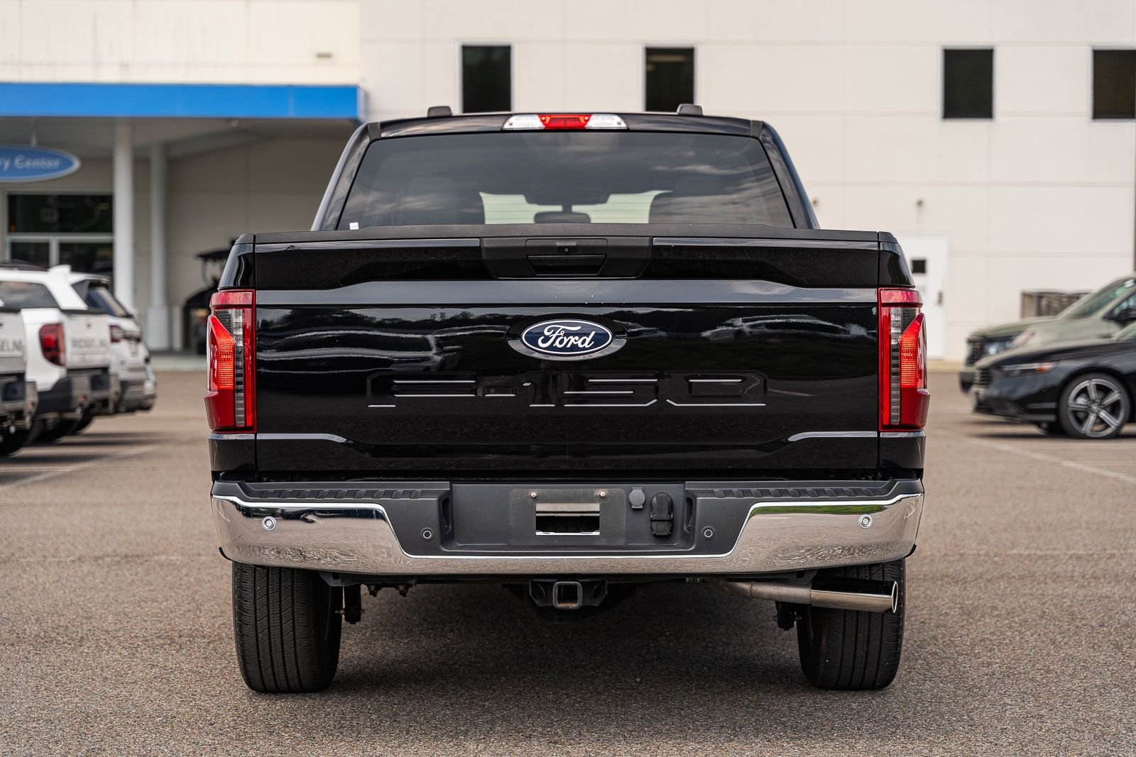 2025 Ford F-150 XLT - Photo 6