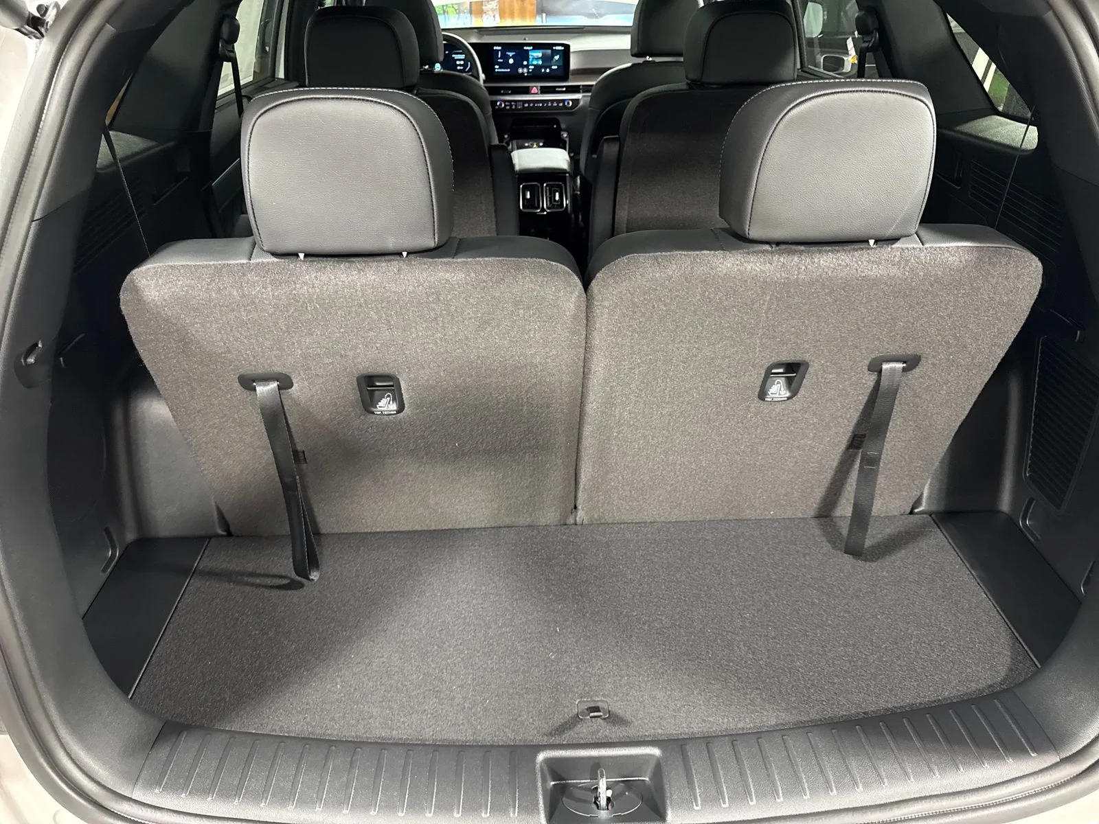 New 2026 Snow White Pearl Kia X-Line SX Prestige image 25