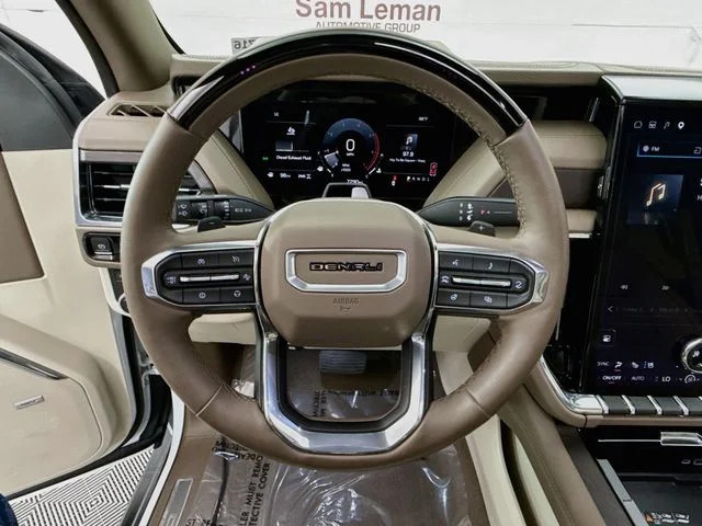 Used 2025 White GMC Denali image 12