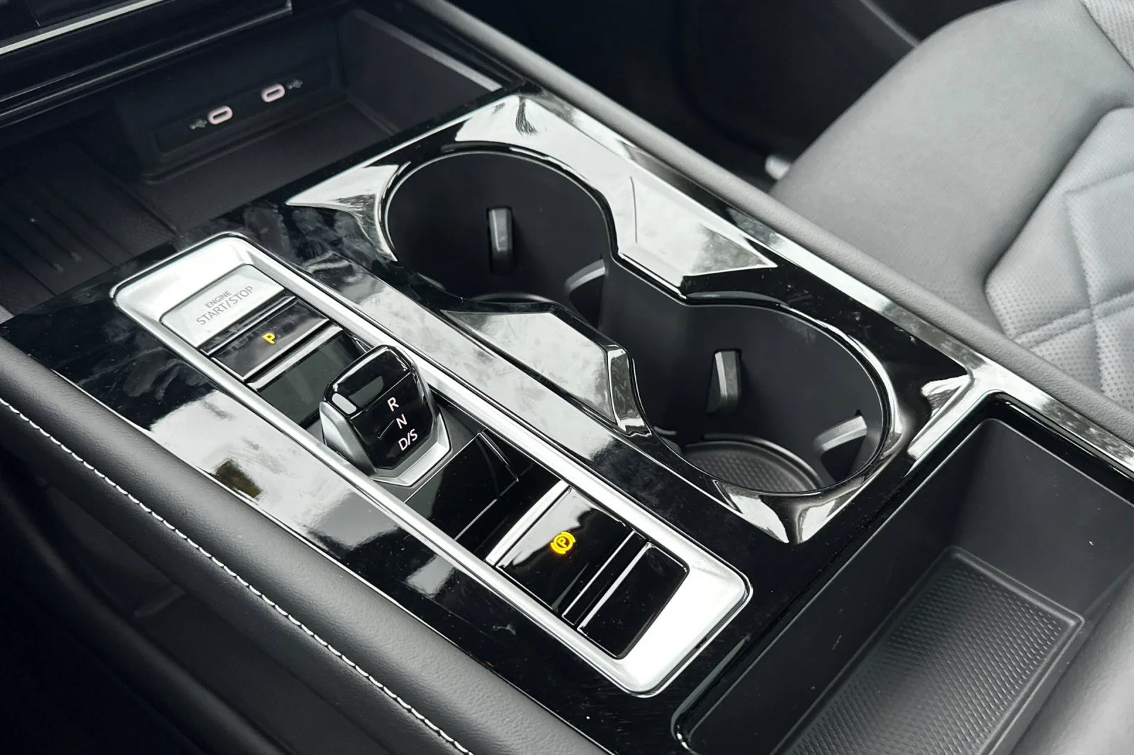 2026 Volkswagen Atlas SE w/Tech - Photo 22