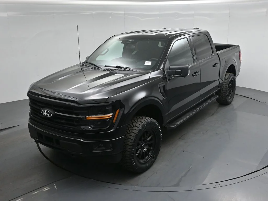 New 2026 Agate Black Metallic Ford XLT image 29