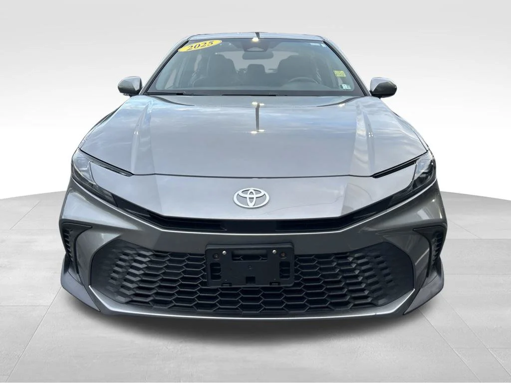 Certified Used 2025  Toyota SE image 8