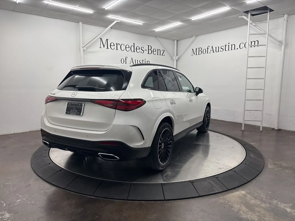 Used 2026 White Mercedes-Benz GLC 300 image 7