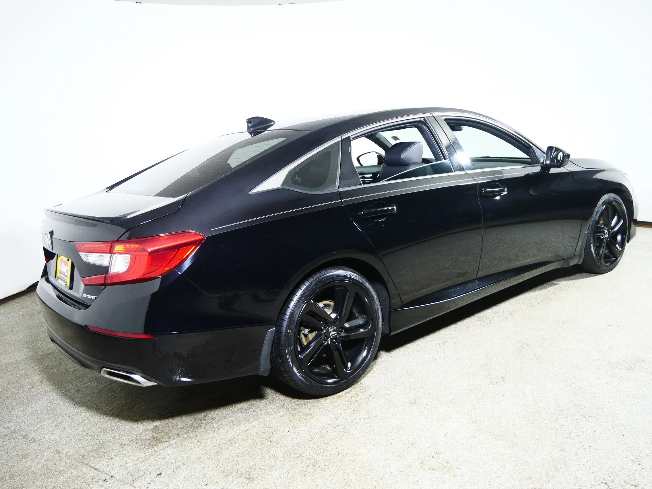 Used 2022 Crystal Black Pearl Honda Sport image 7