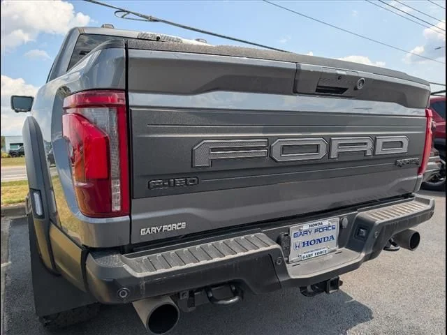 2024 Ford F-150 Raptor - Photo 25