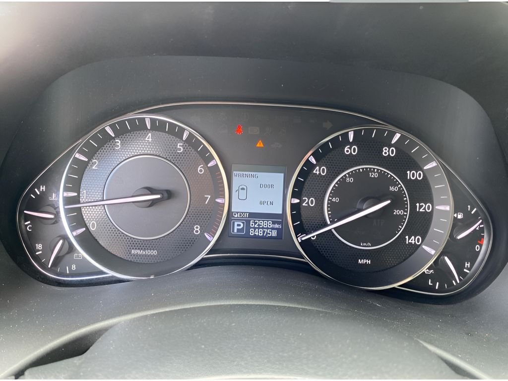 Used 2020 Super Black Nissan SL image 17