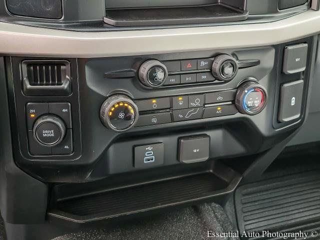 New 2025 Oxford White Ford F-450® XL image 42