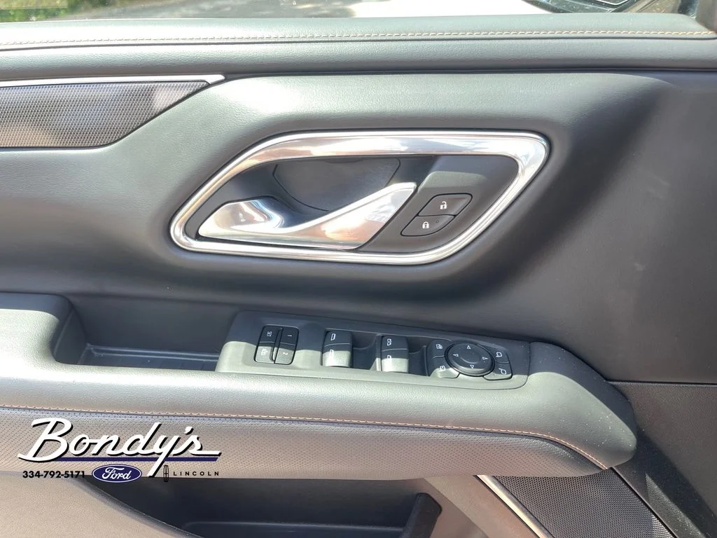 Used 2023 Onyx Black GMC AT4 image 8