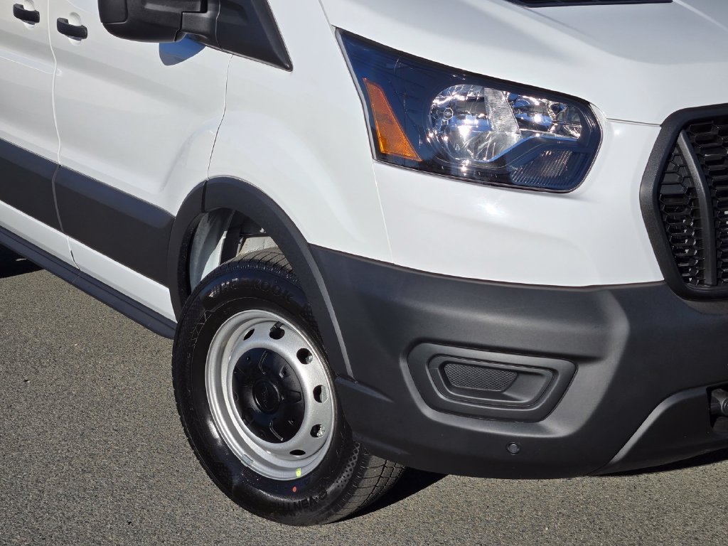 New 2027 Oxford White Ford Cargo Van image 5