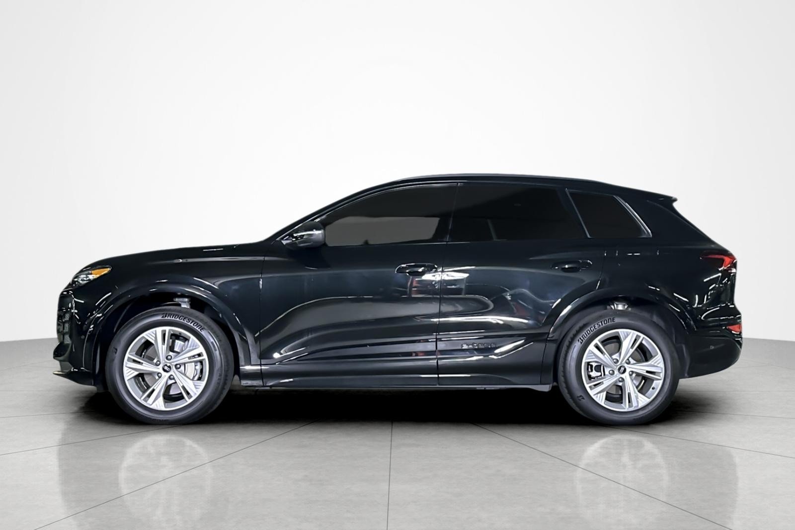 Used 2025 Mythos Black Metallic Audi Premium RWD image 2