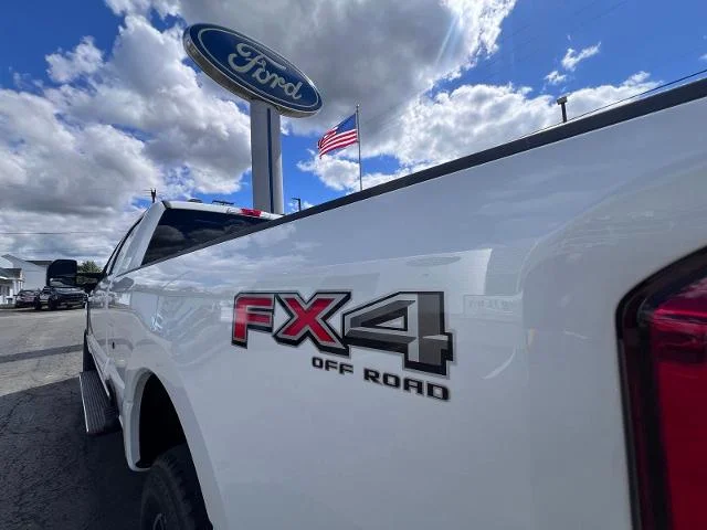 New 2026 Star White Metallic Tri-Coat Ford F-350® Platinum® image 90