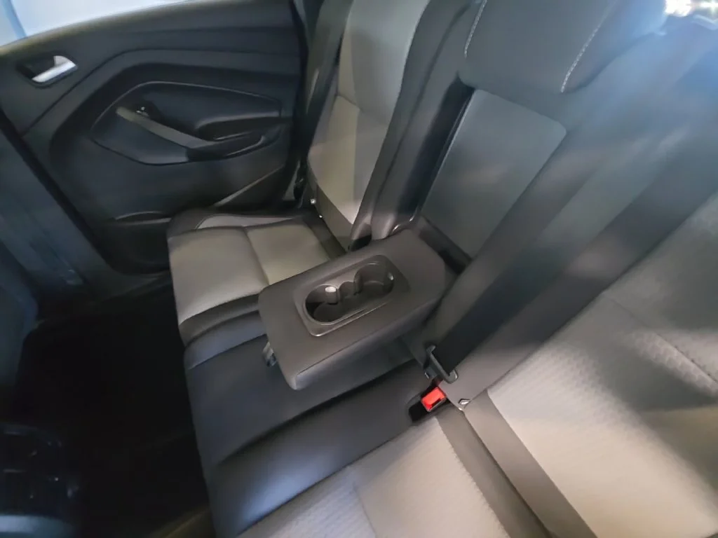Used 2018 Blue Ford SE image 35