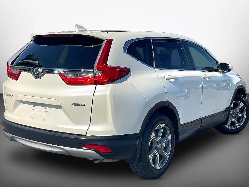 Used 2017  Honda EX-L image 6