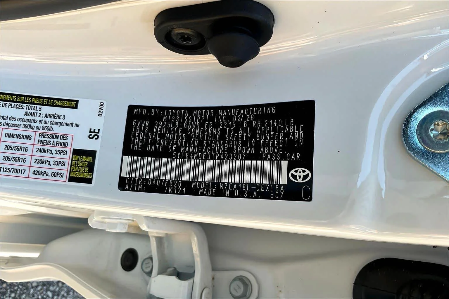 Used 2026 Ice Cap Toyota LE image 33