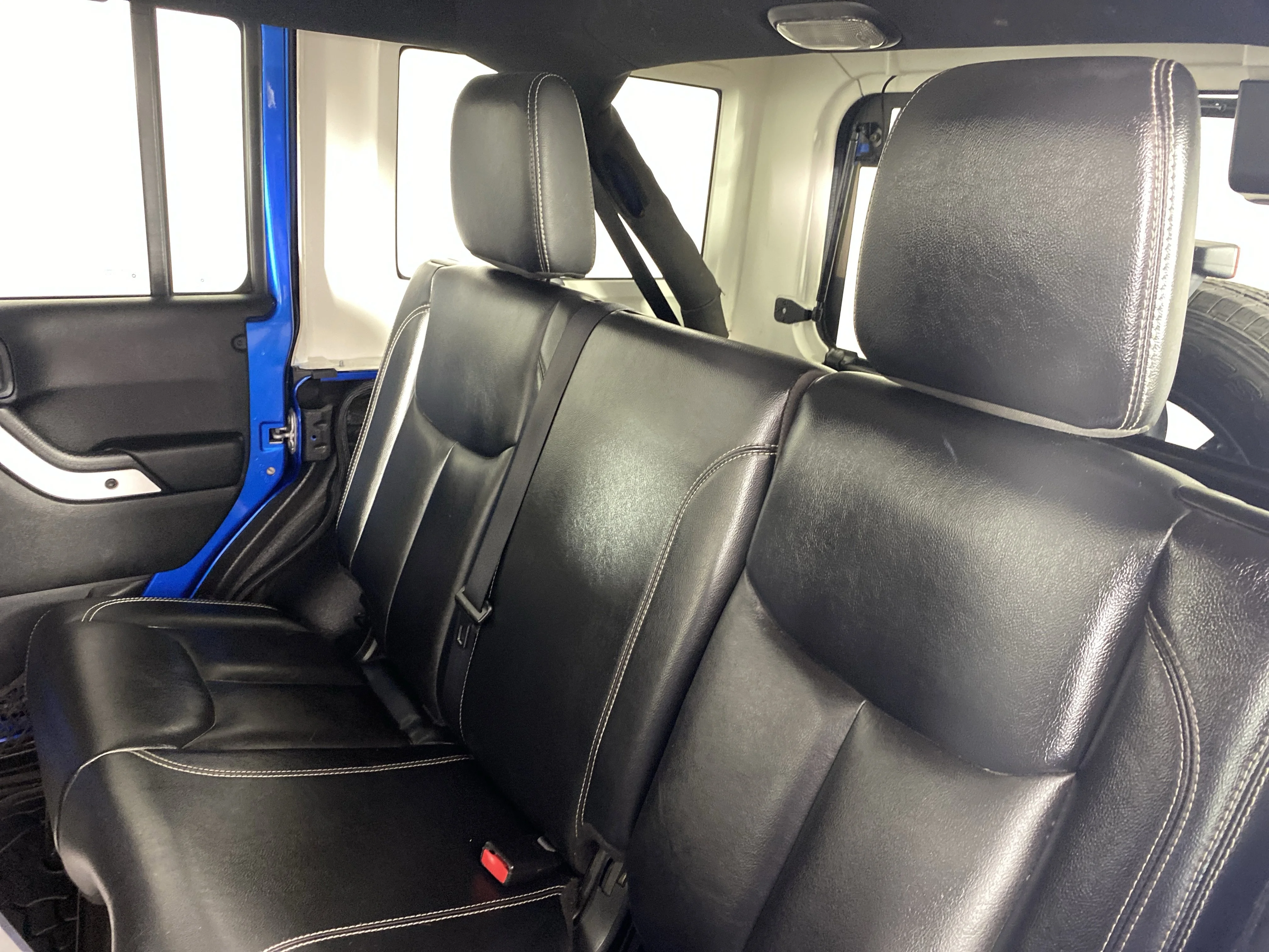 Used 2014 Hydro Blue Pearl Coat Jeep Polar Edition image 29